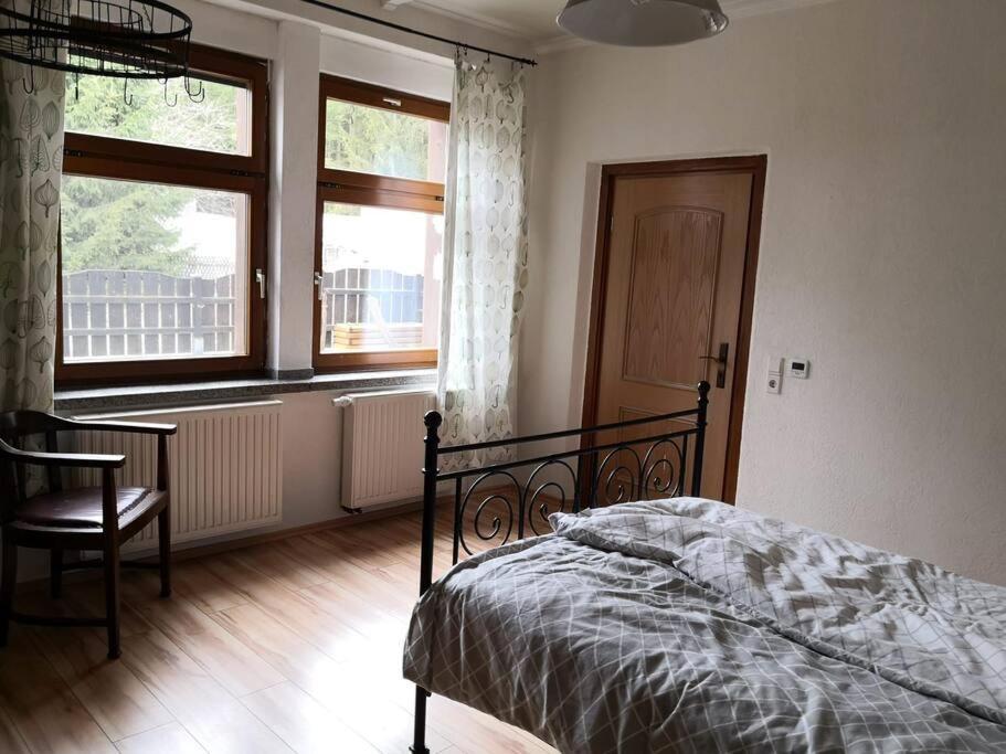 Appartement Erzgruen - Aktiv Und Entspannt Im Gruenen à Zwönitz Extérieur photo