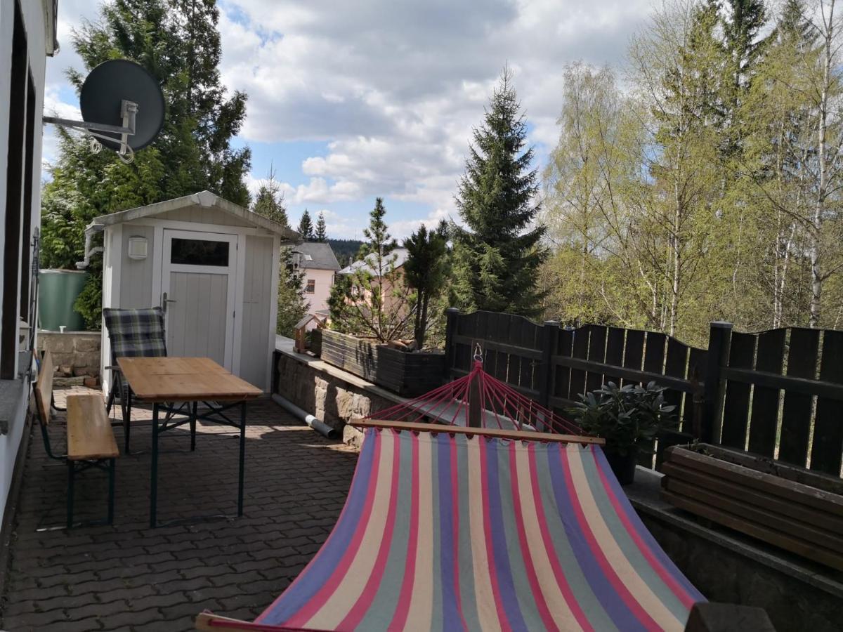 Appartement Erzgruen - Aktiv Und Entspannt Im Gruenen à Zwönitz Extérieur photo